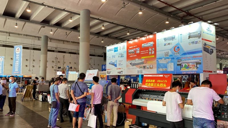 选择搭建公司时，要考察其资质和经验。以下是一些重要的考察点：